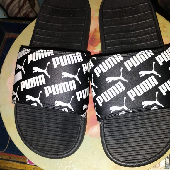 Puma Monochrome Slide Sandals - Picture 1 of 4